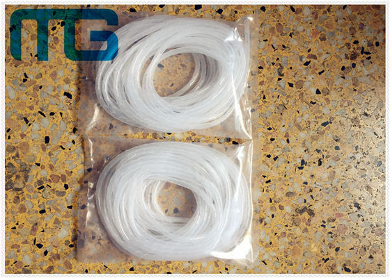 China De Toebehoren van de isolatiekabel rollen de Flexibele Nylon Spiraalvormige Hoogspanning van de Draadomslag 10 Meter leverancier